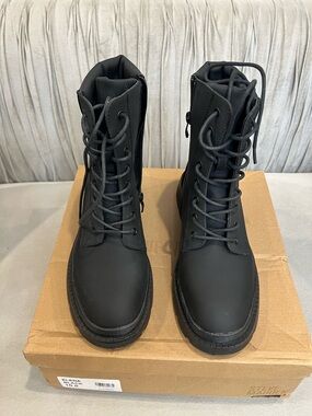 Steve Madden Elena Black